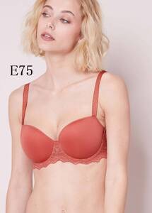 E75☆Simone Perele　 Caresse シモーヌ ペレール　高級海外ランジェリー　ブラ