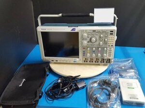 [NBC] Tektronix MDO4104C 1GHz, 4ch+16ch, 5Gs/s ミックスド・ドメイン・オシロスコープ TPP1000 3本, P6616 1本 (中古 2308)