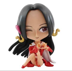 【新品未使用】ONE PIECE ワンピース ハンコック フィギュア 9cm 海外輸入品