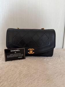 極美品　シャネル　CHANEL ショルダーバッグ　マトラッセ　ダイアナフラップ　22cm