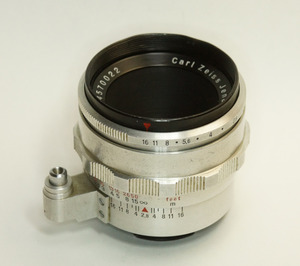 ドイツ製 Carl Zeiss Jena Tessar 2.8/50 シルバー Exakta 853N-022 Q1 絞羽12枚 プリセット半自動絞 50年代 