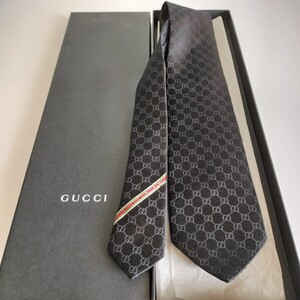 グッチ（GUCCI）黒シェリーラインGG柄ネクタイ