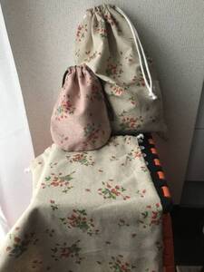 ハンドメイド／入学入園・綿麻ナチュラルいちご柄巾着3枚／未使用・新品