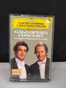 T0689【カセットテープ/Placido Domingo Carlo Maria Giulini, Orquesta Filarmnica De Los Angeles Gala Operistica/】