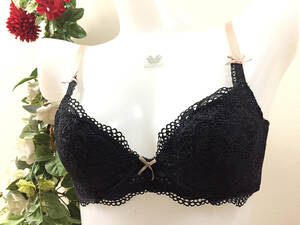 *。o♪美品【Wacoalワコール アンフィ BLH354】補正 花柄レース 柔らかブラジャー*C70