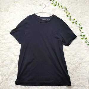 DKNY ダナキャランニューヨーク 半袖Tシャツ ロゴタグ ブラック 黒 無地　ブランド レディースｓ0806