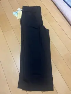 スーツ　パンツ　スラックス　新品　タグ付き