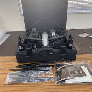 美品 DJI ドローン インスパイア2 INSPIRE2 T650A バッテリー6個付き 送信機 付属セット ドローン本体