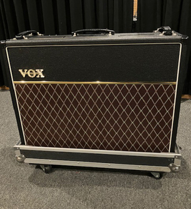 美品/VOX AC30C2（純正ハードケース付き）