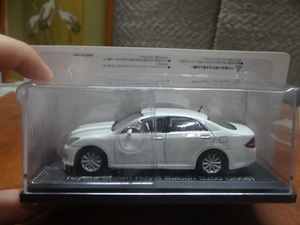 TA587 アシェット 国産名車コレクション 1/43 TOYOTA CROWN Royal Saloon S200 2008 トヨタ クラウン ロイヤルサルーン 200系 ミニカー