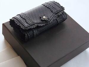 BOTTEGA VENETA ボッテガヴェネタ フラワーモチーフ パンチングレザー キーケース 5連 黒 ブラック レザー 革 箱付き レザーレース