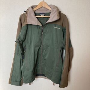 【古着】Patagonia ライトスモーク フラッシュ ジャケット　マウンテンパーカー パタゴニア タウンユース、山遊びに　定価40,950円