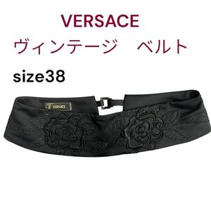 美品　VERSACE サテン　花柄　ヴィンテージ ベルト size38、M、9号 ヴェルサーチ　黒、ブラック