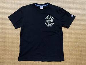 ニューヨークヤンキースのTシャツ（黒）