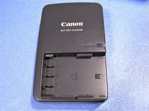 【即決】 Canon キャノン 【純正品】 　充電器　CB-2LW 　NB-2L NB-2LH 用　動作品　 4.