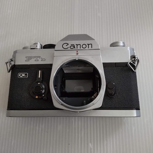 ●[現状品] キヤノン Canon FTb 35mm 一眼レフフィルムカメラ シルバー ボディのみ 534362