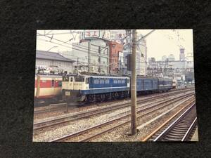 【昔の鉄道写真】LC264-33■鶯谷駅■回8401レ■EF651046＋マニ372017■昭56.9.15■国鉄/国電■r-68