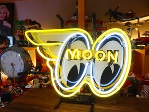 爆レア★Moon eyes ムーンアイズ ネオンサイン 看板 ガレージ 世田谷ベース的インテリア 秘密基地用 アメリカンダイナーに♪3