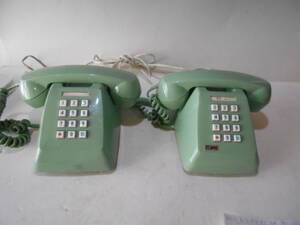 古い電話機 2台 601P 淡いモスグリーン 中古ジャンク品
