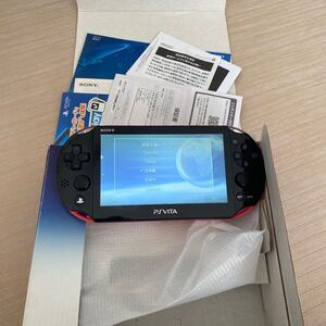 極美品 PSVITA PCH-2000 ピーエスビータ2000 ほぼ未使用 PlayStation 初期化済 ソニー内蔵1GB ヴィータ