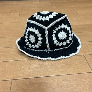 ☆未使用品！フラワーモチーフ/ニットコットン編み帽子☆