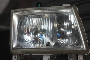 #3318 三菱ふそう ジェネレーションキャンター HID ディスチャージ ２４V 右ライト MK487794 補修用にいかがですか？＃カスタムグレード 