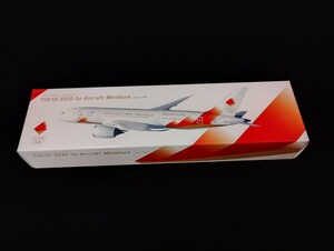 ミニカー 1/200 東京2020オリンピック聖火特別輸送機 TOKYO 2020号 #JA837J [BJQ2038]