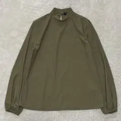 Theory｜MOCK NK TOP ウォッシャブルブラウス　カーキ