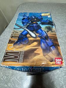 あ MS-07B グフ 1/100スケール MG 機動戦士ガンダム 機動戦士ガンダム プラモデル 組立済