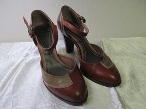 VivienneWestwood 茶系ストラップレザーパンプスサイズ35（USED）111223