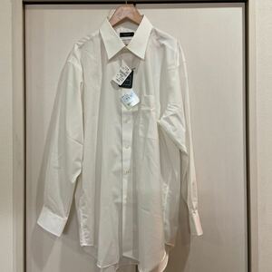 送料無料　新品未使用　FARAGO 長袖ドレスシャツ ワイシャツ 白ホワイト　43-82 形態安定　綿100% AOKI×TORAY共同企画　清潔襟　送料込み