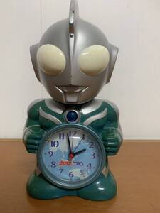 322 ウルトラマン コスモス 2001 時計