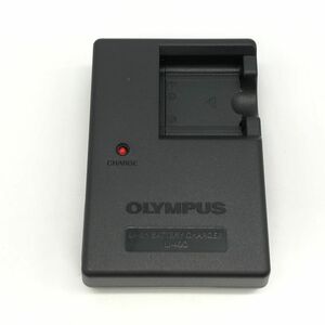 【25977】OLYMPUS オリンパス バッテリー チャージャー 充電器 LI-40C 本体のみ 動作未確認 経年保管品 中古品 定形外