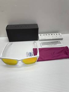 送料無料h63170オークリー Oakley　サングラス美品 1801853961