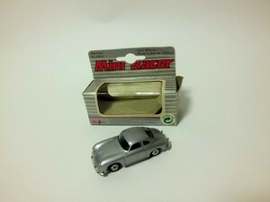 マイスト　ポルシェ356A！MAISTO　PORSCHE356A　レトロ　箱付き　シルバー