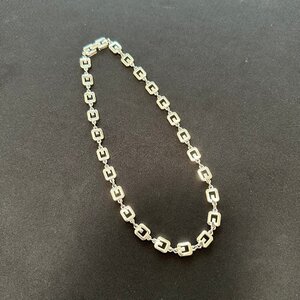 q2091 ヴィンテージ GIVENCHY ジバンシー ネックレス ペンダント シルバーカラー 上品 アクセサリー レディース