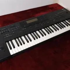 【8772】 KORG i3 Music workstation シンセサイザー