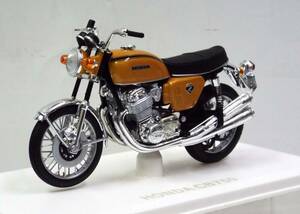 【ノレブ】1/18 ホンダ CB750 FOUR (K0) 1969年 メタリックオレンジ（ 商品№ 182025 )のバイクモデル 輸入品