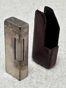 【133-64】1円〜 dunhill ダンヒル ライター 火花確認済み 喫煙 喫煙具 シルバー 専用ケース付き 同梱不可