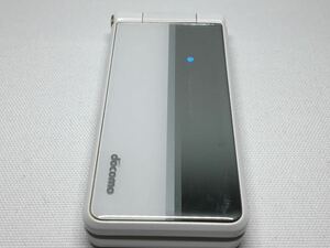 概ね美品　docomo　ドコモ　P-01F　Panasonic　パナソニック　携帯電話　ガラケー　ホワイト　d63j173dd189