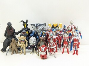 R247-N37-2530 特撮系 ソフビ フィギュア おもちゃ まとめ ゴジラ ウルトラ怪獣 ウルトラマンメビウス ティガ ダイナ など 27点 現状品3