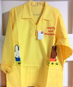 送510円～ コラボ! ミッフィー「miffy and melanie ミッフィーとメラニー」スモック　タグ付き 衣類 アパレル 子供 ファンシー ウサギ 服