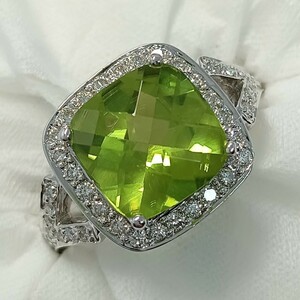 ペリドット 2.88ct　ダイヤモンド 0.32ct　リング　K18　爽やかなグリーン♪　約12号　5.3g