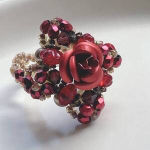 ビーズリング　大きめ　27～28号　ローズ　薔薇　レッド　ボルドー　赤　ゴールド☆japan Vintage　jewelry accessories k0575