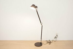 アルテミデ Artemide トロメオ Tolomeo フロアスタンド フロアライト スタンド照明 フロア照明 モダン ブラック デザイナース ヤマギワ取扱