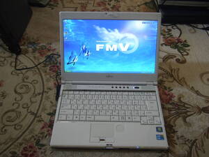 極美品 XP 富士通 LIFEBOOK SH560/3B Core i3 2.40GHz office2007 4GB 160GB Multi