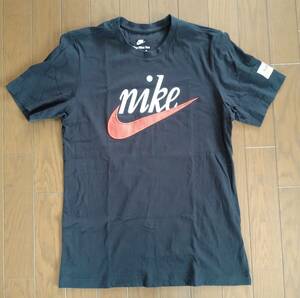 【USED】NIKE製Tシャツ