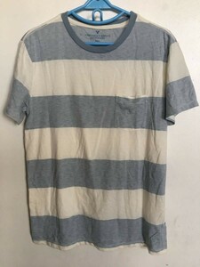 01M3984【AMERICAN EAGLE】OUTFITTERS/アメリカンイーグル/Tシャツ/半袖/クルーネック/ボーダー柄/白グレー系/ワンポイントロゴ刺繍/M