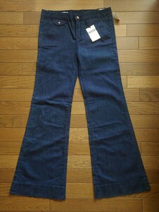 GAP 1969 モダントラウザージーンズ(MODERN TROUSER)股上:やや浅め・レッグ: ややゆったりめ・裾フレア サイズ６ 濃紺デニム 2011年 9800円