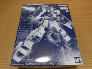 PGB942【中古】 1/100 MGシリーズ　～　ガンダムTR-1〔ヘイズル改〕（プレミアムバンダイ）